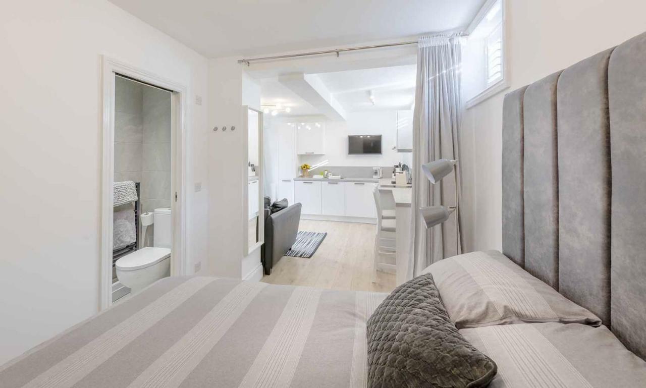The Hideout Apartment Литам Сент Аннс Екстериор снимка
